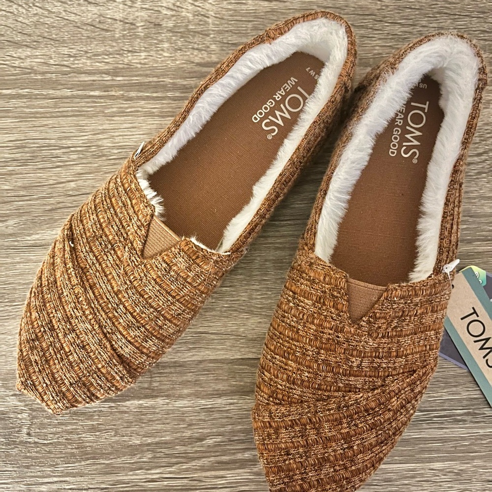 TOMS Women's Tan Textured Loafers